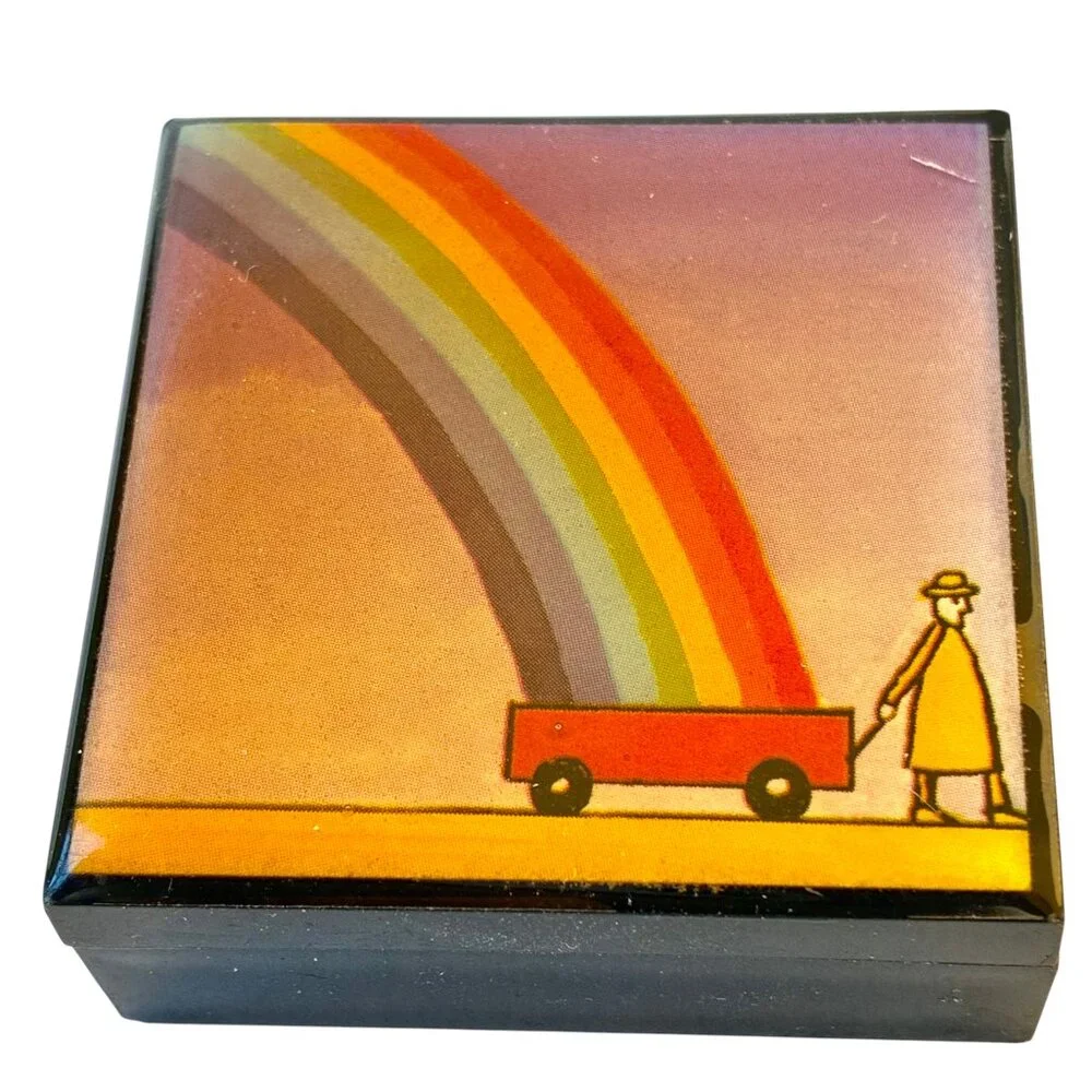 Vintage Black Lacquer Trinket Box RAINBOW & Wagon Small 2